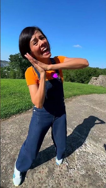 Christina does the #arasamsam live from a drone😯🚀 #123andres #kidsvideo