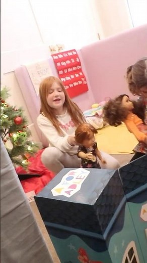 adley & navey's FOREVER FRiEND NEiGHBORHOOD!! take a tour of their doll's new rooms, pets and toys🏡