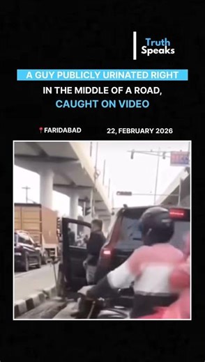 Man pees in middle of road in Faridabad #shorts