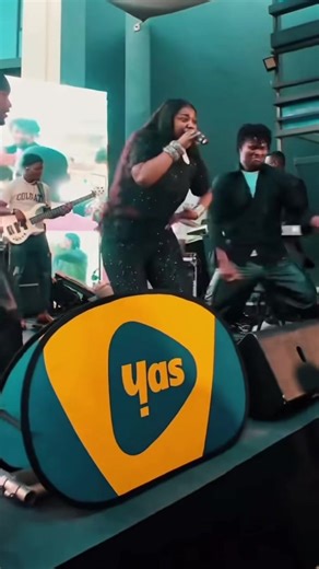 Vidéos de Fans.Clubs.Mia.Guissé✪ (@mia.fans.club) avec son original - Fans.Clubs.Mia.Guissé✪