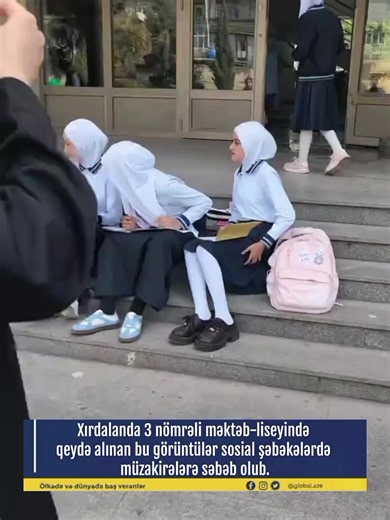 Şahidlərin məlumatına görə, dərsə buraxılmadıqları bildirilən hicablı şagirdlərin pilləkənlərdə oturmasının qarşısını almaq üçün məktəbin bir əməkdaşı şlanqla pilləkənləri sulayıb. İddialara görə, əvvəlcə məktəbin daxilində bir nəfərin qusduğu bildirilib və bu səbəbdən şlanq gətirilib. Daha sonra əməkdaş çölə çıxaraq şagirdlərin oturduğu pilləkənləri sulayıb. Görüntülər sosial şəbəkələrdə birmənalı qarşılanmayıb. #hicabqadağası #xırdalan #məktəb #keşfet