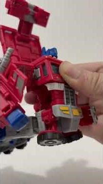 WAR FOR CYBERTRON TRILOGY: SIEGE - OPTIMUS PRIME #transformers #optimusprime #hasbro #toys #megatron