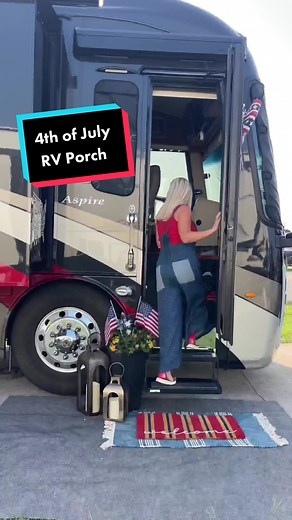 RV Porch Decor Ideas for Independence Day Celebrations