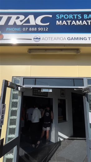 A fantastic Melbourne Cup Day celebration at TAB Trac Sports Bar Matamata! Thank you to everyone who joined us for a day full of excitement, laughter, and great company 🍾🎉 #MelbourneCup2025 #TracSportsBar#Trac2melbcup#Gallop#Talkderbytome | Trac Bar