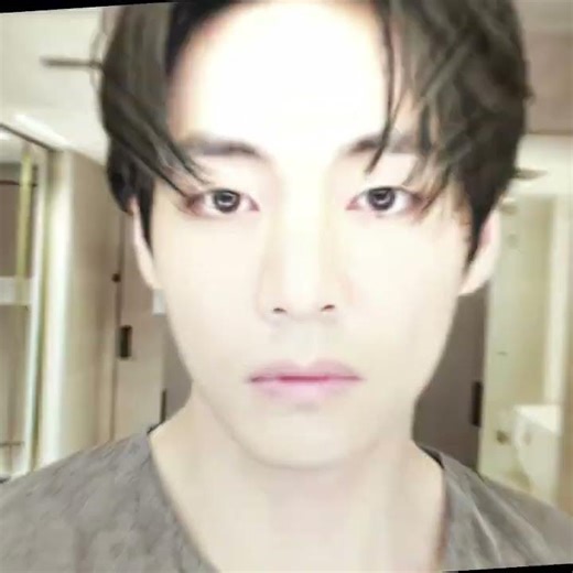 hot taehyung ( crds @junqvoidd on ig) #kpop #txt #enhypen #apt #army #newjeans #asa #midzy