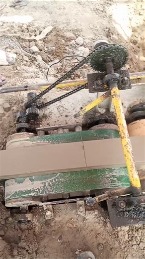 Brick 🧱 Making Machine ll New work in Pakistan 5000 Eant per day #ytviral #machine #newshort #shorts