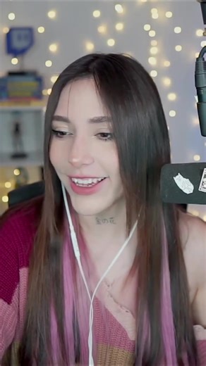 Momentos divertidos de Nuvia en Twitch