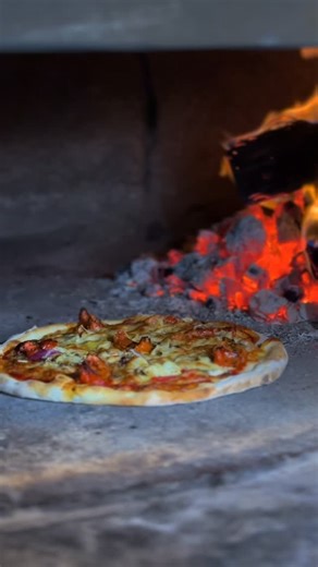 Half Priced wood-fired pizzas every FRIDAY and SUNDAY!! Kitchen open from 12-10pm🍕 T&Cs Apply! | Cargo Bar Salamanca