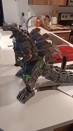 Here's my 3d printed mecha godzilla with glow in the dark internal parts and highlights #godzilla #3dprinting #art | Timmy Tombstone