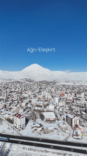 Plaine d'Eleşkirt on Instagram: "Zıvıstan en çok Ağrı’ya yakışıyor #eleşkirt #ağrıdağı #kösedağ #keşfet"