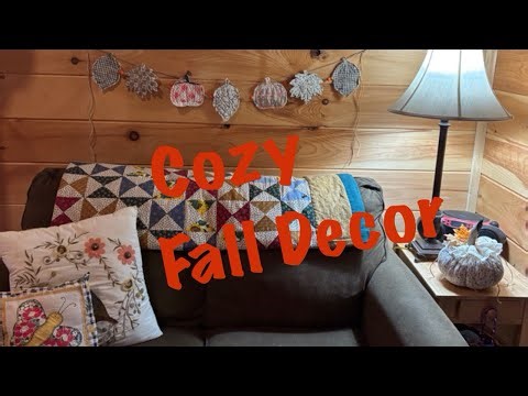 Cute Fall Banner Upcycled from an Old Quilt, Cozy Fall Cabin Decor