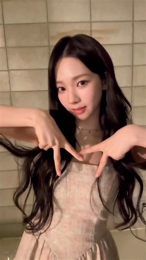 Cha Yo Han on Instagram: "카리나 💕 @katarinabluu #karina #카리나 #aespa #에스파"