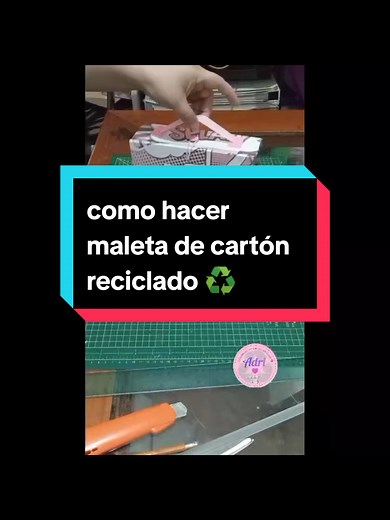 Cómo hacer una maleta de cartón reciclado