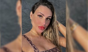 Mutter spielt in 18  Filme mit und eigener Sohn filmt sie (VIDEO)