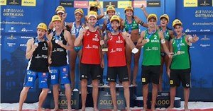 Bárbara Seixas/Carol Solberg e André Stein/George conquistam bronze em Ostrava