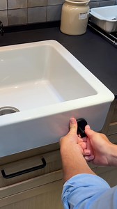 173K views · 882 reactions | Transform your bathroom with the most aesthetic hooks on the market! ✨ No drilling, no gluing—just a strong 7 kg hold on any smooth surface. Minimalist design meets maximum function. Get yours before they sell out! | Roha Home | Facebook