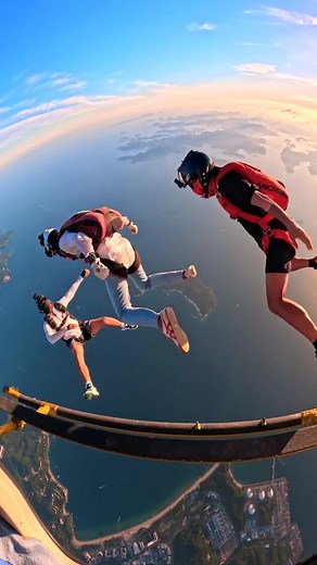Sky diving Fun time with friends forever #skydivinggram_feature #song #nature #viral #skydiving_everyday #sky_lovers #sky_collection #skydive #trending #skypainters #skyphotography #skydive #enjoylife #sky_high_architecture #viralvideos #trandingsong❤️ #sky_lovers💙 #trip✈️ #viralvideos❤️❤️ #reelitfeelit❤️❤️ #sky_lovers #trandingreels❤️❤️ #funtimes❤️ #enjoylife | Imagination world