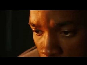 I Am Legend (2007) | Hollywood Movie Review, Facts & Story Explained 🎬🧟‍♂️