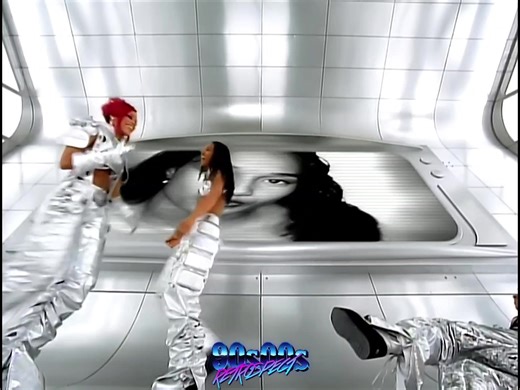 TLC - No Scrubs _ Follow @retrospect90s00s _ #90s #90srnb #tbt #retrospect90s00s ⁣ #throwbackmusic #oldschoolrnb ⁣ #realrnb #goodmusic #rnb ⁣ #vh1soul #chilli #tlc #90smusic #slowjams ⁣ #midnightlove #nostalgia #nostalgic⁣ #classic #rnbsinger #kellyrowland #90srnbmusic #rnbjunkie #rnbmusic | Retrospect 90s 00s