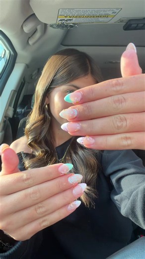 nail transitionnnn @skyebee #nails #transition | nail transition