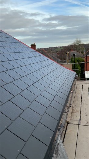 At what point should we use doubles on an hip when using Artificial Slate. #roofing #sheffield