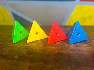 1-color Force Pyraminx Rubik's Triangle - Etsy