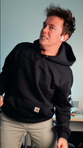 AirPods 4 Shake Test: Do They Stay Fit? 🔥 Watch to Find Out! #AirPods4 #FitTest #EarbudsTest