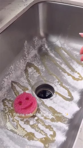 Kate S. | The best cleaning hacks that actually work ✨🧼 From a sparkly sink to a fresh garbage disposal and an easy microwave clean . These are my... | Instagram