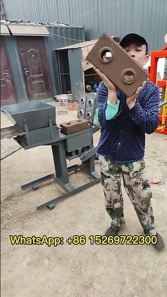 small Hydraform interlocking brick making machine manually press clay mud soil brick #claybricks