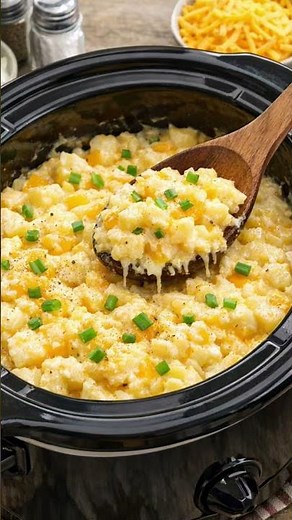 Crockpot cheesy potatoes🧀🤎 #food #foodie