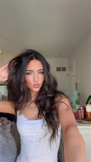 cait🪩🍸⚡️ (@caits.spamming)’s videos with original sound - pl8ylistt