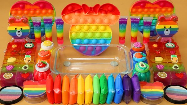 Creating Satisfying Slime with Rainbow Makeup and Glitter