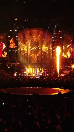 💥 #GetReadyForIt #TakeThat