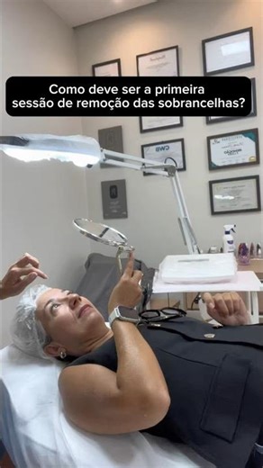 What's it like to have your first eyebrow microblading removal session? #eyebrows #removal