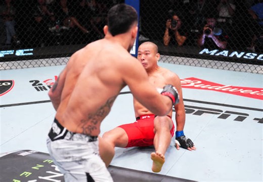 "Iron Turtle" Park Joon-yong expressed his feelings about winning.Park Joon-yong won a decision (29-.. - MK