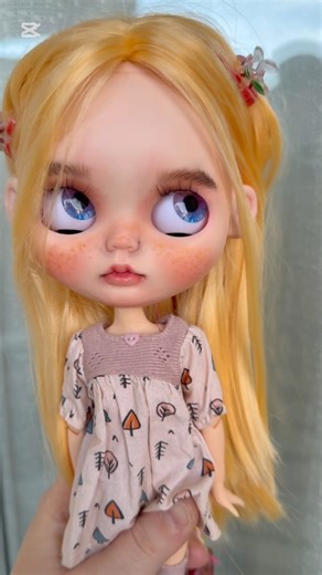 Making a blythe doll #blythe #blyth #doll #cute #dollart #shorts