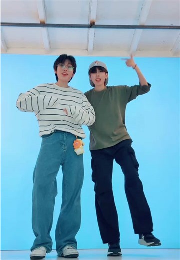 Unleash Your Creativity with the #SoBlueChallenge!