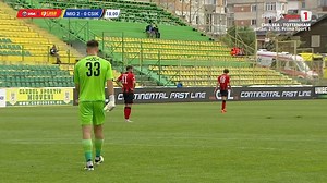 24K views · 99 reactions | One-man show la Mioveni! Remus Guțea înscrie din nou, după ce a ratat o altă ocazie mare în urmă cu doar câteva minute | Prima Sport | Facebook