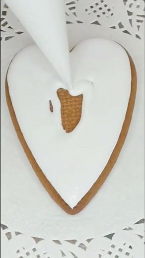 Heart Cookie Decorating for a Wedding | Royal Icing Art #shorts