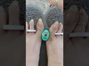 clear polishing long toenails natural
