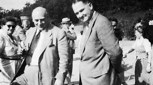 Ems-Chemie, l'histoire cachée - Les soutiens obscurs de l'après-guerre - Documentaires - Play RTS