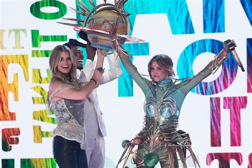 Galaxy Girl Wins The Masked Singer Season 14