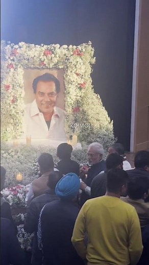 Hema Malini and her Daughters Esha & Ahana organised a Prayer Meet in Delhi for Dharmendra Ji ❤️
