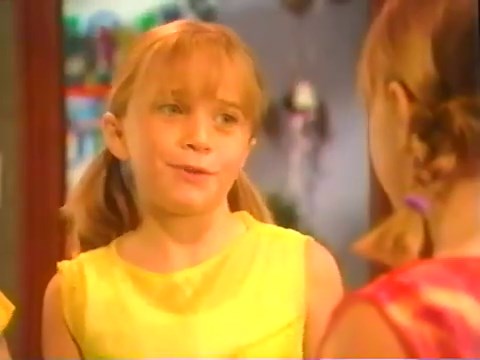 You're Invited To Mary Kate And Ashley's Birthday Party (1997) [2001 VHS]