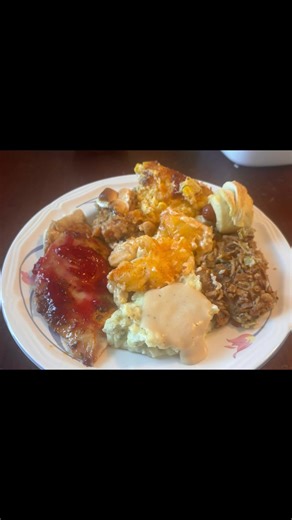 THE SPREAD, YALL!!! I’ll be finishing any editing and getting back to some comments and requests after enjoying the rest of the holiday! 💕 Remember all of the things in life to be thankful for 🥰