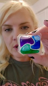 279K views · 10K reactions | Did you know these Dishwasher Packs at Dollar Tree are rumored to have irregular Cascade pods?! 勞 That means you could possibly score 35 Cascade dishwasher pods for just $1.25 — that’s like 3️⃣ cents EACH! 螺 RUN to check your store! #DollarTreeFinds #CascadePods #DishwasherDeals #BudgetShopping #DollarTreeHacks @dollartree | Hip2Save | Facebook