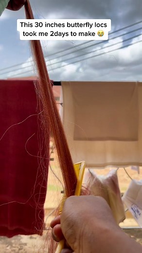 This is how made this 30 inches ginger butterfly locs using attachment and Brazilian wool......Will you be trying this?? #locs #butterflylocs #hairtok #viralvideo #foryoupage #foryou #millionviews #hairbyshidah
