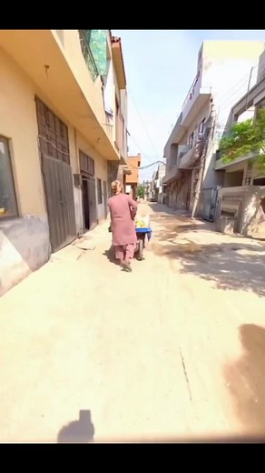 43K views · 4.7K reactions | Helping Hand Social Experiment ||Piyaar Muhabt k liyea #helpinghands #humanity #piyaar_muhabt #shahge78600 #motivation #msg | Shah ji 78600 | Facebook