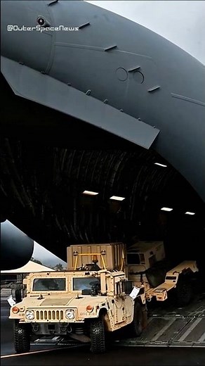C-17 Globemaster airborne troop deployment | military aviation #c17aircraft