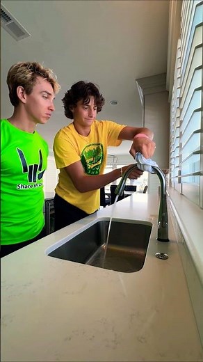 IMPOSSIBLE Towel Challenge!! 😱